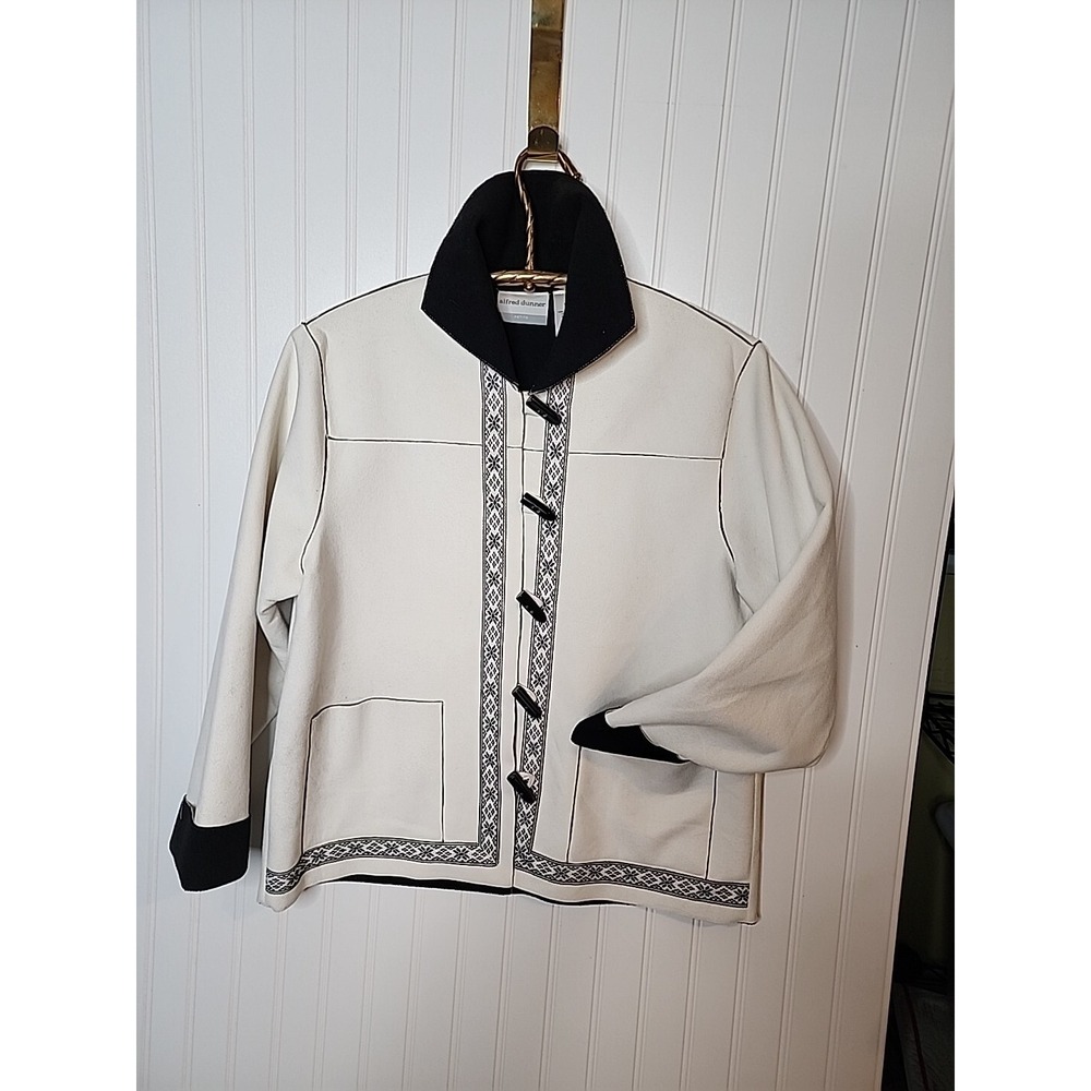 Alfred‎ Dunner Womens Fleece Jacket Beige Black Toggle Trim Collar Petites 10P